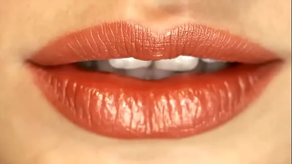 MILF Lexi Luna uses her big tits to command cock