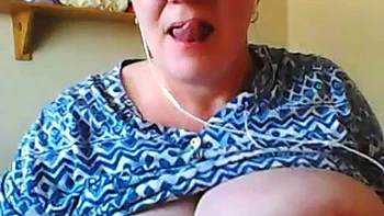 Big tits mom: Amateur, Xhamster  Milf Porn