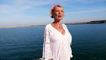 The naughty encounter of Venus, 27, with the seductive Grey… - Jacquie et Michel TV