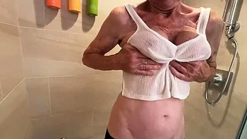 Waikiki Hotel Sex with British GILF in Stockings & Suspenders - Slow Motion Shower Fuck