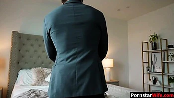 Fake-boobed slender brunette Ivy Ireland nailed in the bedroom