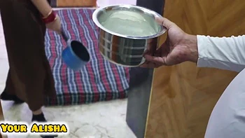 Dhoodwaale Ne Ghar Ke Andar Ghus Ke Bhabhi Ki Choot Ki Khujli Mitai