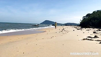 Glamour Sakura Hell's pee porn