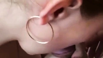 Deep-Throating American MILF Girl