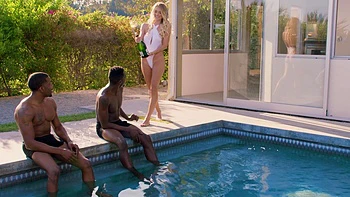 Blonde babes share bbc in steamy threesome