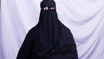 Indian Beautiful Stepmother Spends The Night With Her Stepson And Has Sex With Him