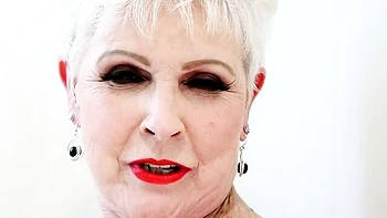 MILF Bundle - fingering porn