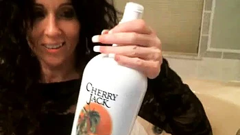 Big titty milf plays in bathub: Big Tits, Amateur  Xnxx Porn