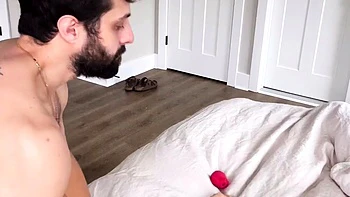 SMALL TIT BRUNETTE TATTOOED TEEN GIRLFRIEND CAUGHT IN SHOWER