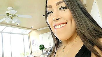 Bbw Stepsister Gives Older Stepbrother Her Sexual Attention