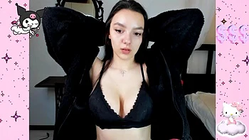 Czech brunette: Amateur, Xnxx  Cam Porn