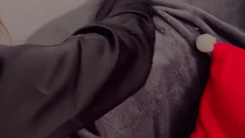 Macheha Zastryala V Divane, Prishlos Konchit V Nee