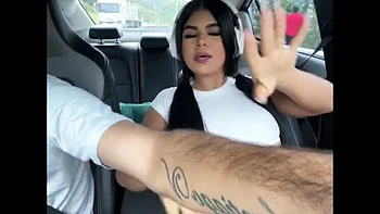 Amateur Latina with Big Booty Fucks Stranger Outside - Creampie & Squirting Orgasm