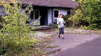 Sexy MILF Lullu Gun Outdoor Sex After Yoga & Jogging - Public Fetish Couple Casting