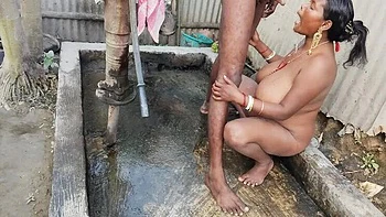 Indian Bhabhi Peeing During Sex - Big Ass Anal Fuck with Devar