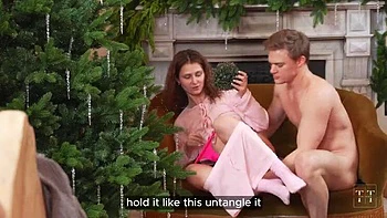 Christmas Threesome with Princess Lili & Ellie Wild - Huge Cock Sloppy Blowjob & Creampie Under The Tree 4K