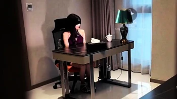 Cute amateur asian gives a wet blowjob