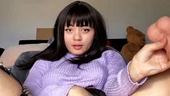 Amateur Babe lutscht und reitet Cowgirl