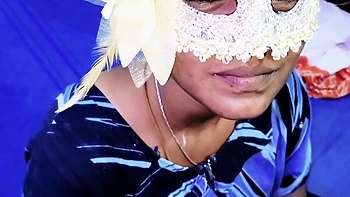 Lavanya poilue revient en levrette POV