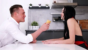 Kiara Gold reitet und bekommt Blowjob mit Rimming