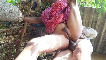 Big Ass Indian Bhabhi Outdoor Fake Sex - Soniya Bhabhi Anal Doggy Style