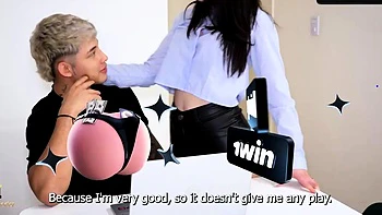 Даннер Мендес в Колумбии без презерватива делает минет