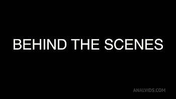 Саммер Викин жестко трахнули 13-дюймовым членом в анус