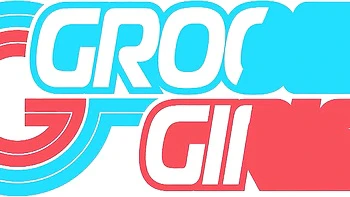 Rosy Lauryn trans loira se masturba sozinha