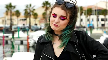 Lolita, hotter than ever!! - Jacquie et Michel TV