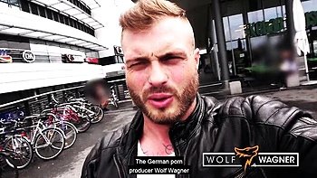 Harleen's Public POV Blowjob in Berlin Streets