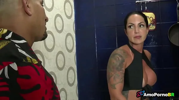 De Santinha a puta em 7 dias, Parte 1