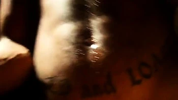 Chica sueca femdom se sienta en la cara y traga profundo