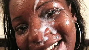 Tais: Cowgirl, Missonary  Licking Porn