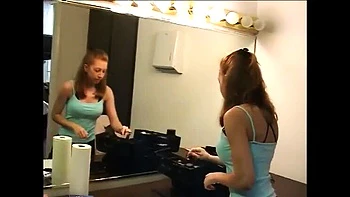 Tras cámaras: mamada con tetas grandes de Nikki Nite y Bianca Pureheart