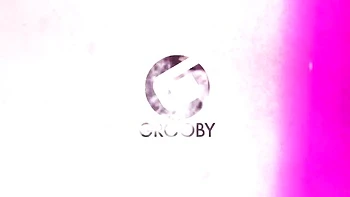 Латиноамериканская тгёрл мастурбирует с большими сиськами