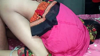 Desi Stepmom Fucked Hard: Big Cock Deepthroat & Swallow