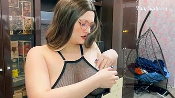 Katybigcherry folla a mi mamá rusa MILF con creampie