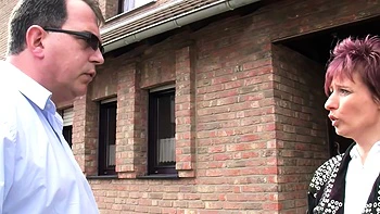 Deutsche Milf wird hart auf der Straße gefickt