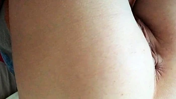 Рыжая тинейджерша трахнулась в жопу и киску в BDSM