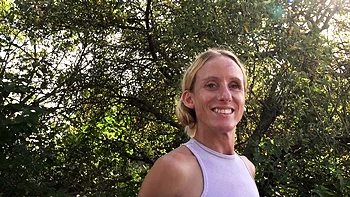 Amateur Slut Gets Her Pussy Filled with Cum