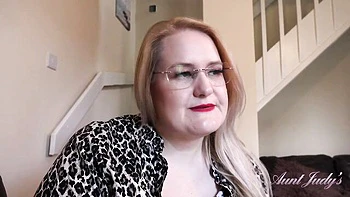 Britânica BBW Milf Becky gostosa 40+