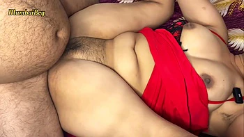 MILF indiana Bhabhi tesuda em ménage à trois com amigas