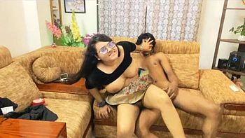 Bengali Bhabhi Gets BBC Doggystyle Fuck in Saree