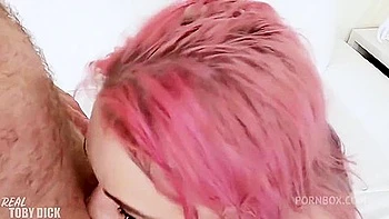 Adolescente ruiva magra fodida brutalmente no cu