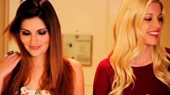 Two Hot Chicks Fingering and Licking Pussy