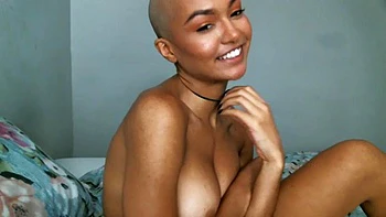 Amatrices sexy baisent sauvagement