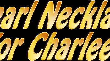 Tetas de milf Charlee folladas con gran polla en jeans