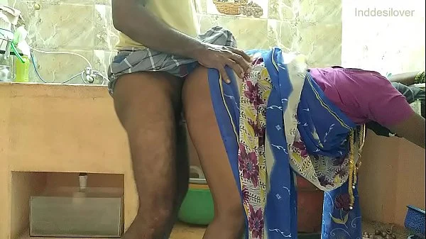 नौकर ने करी मालकिन की चुदाई ओर सेक्स का मजा लिया