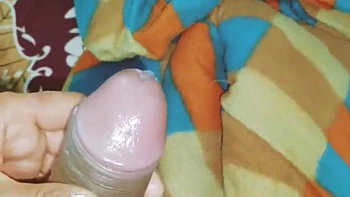 Desi Hindu Bhabhi wird vom Stiefbruder mit großem schwarzen Schwanz gefickt