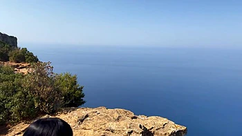 Pam, die heiße MILF, will ihren geilen Arsch gebissen haben